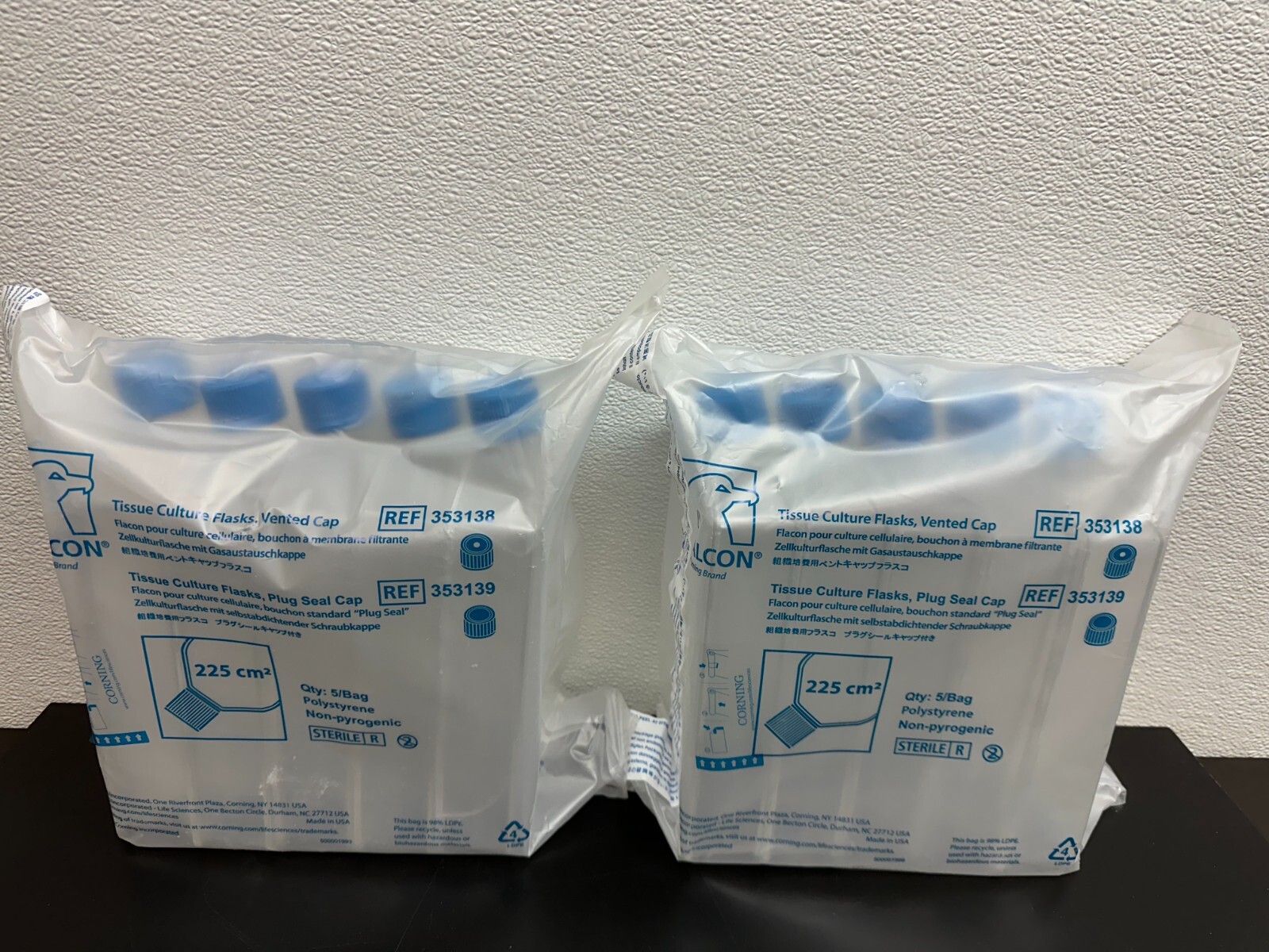 Corning Falcon REF 353138 Tissue Culture Flasks 225cm² Rectangular Canted Neck