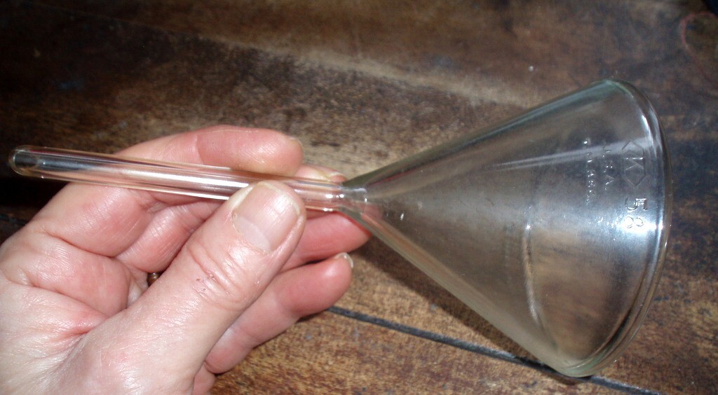 VINTAGE ANTIQUE GLASS FUNNEL LAB WARE BUSINESS INDUSTRIAL USA GLASSWARE