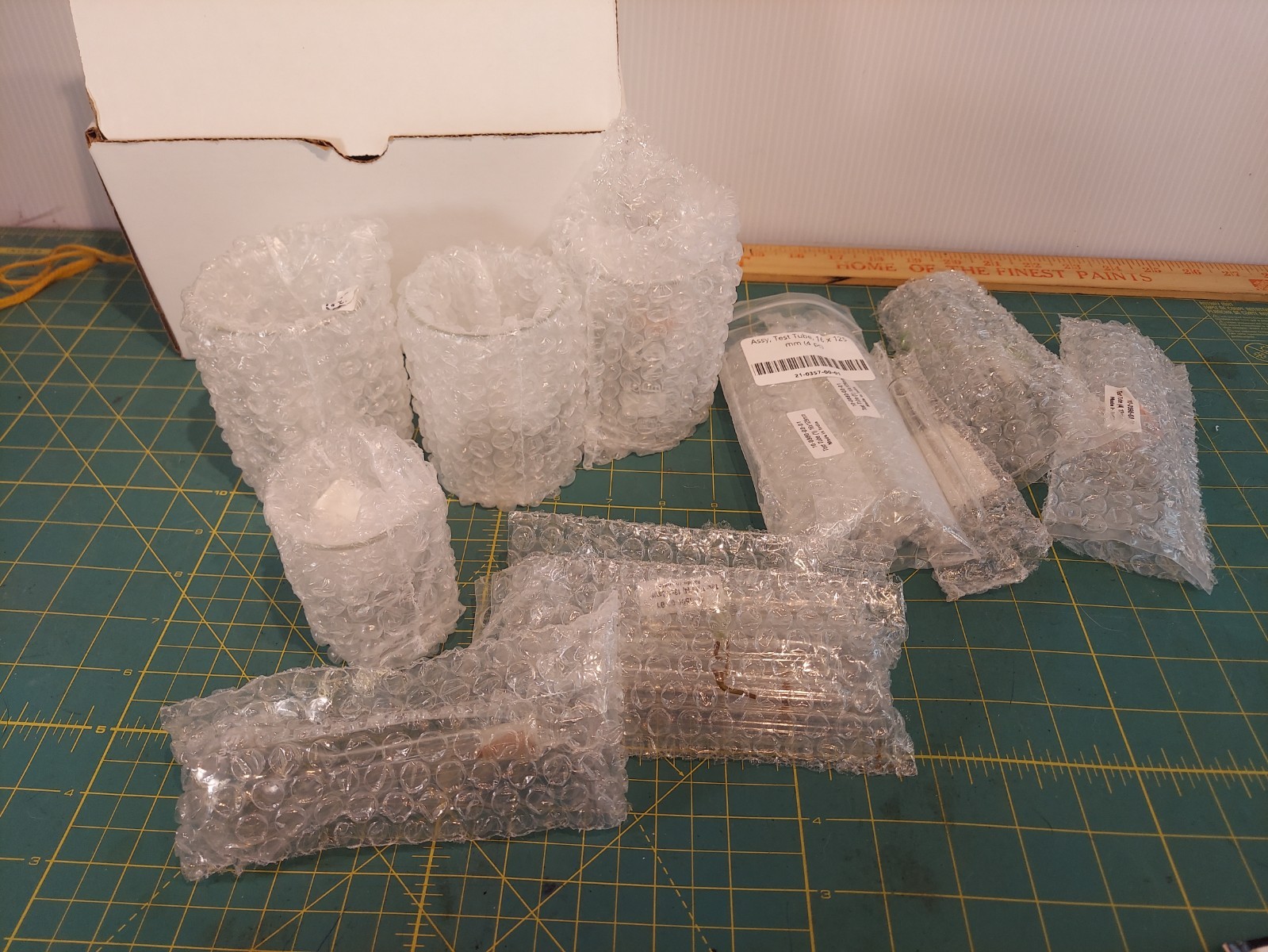 Basic Lab Glassware Expand Set Test Tubes and Beakers
