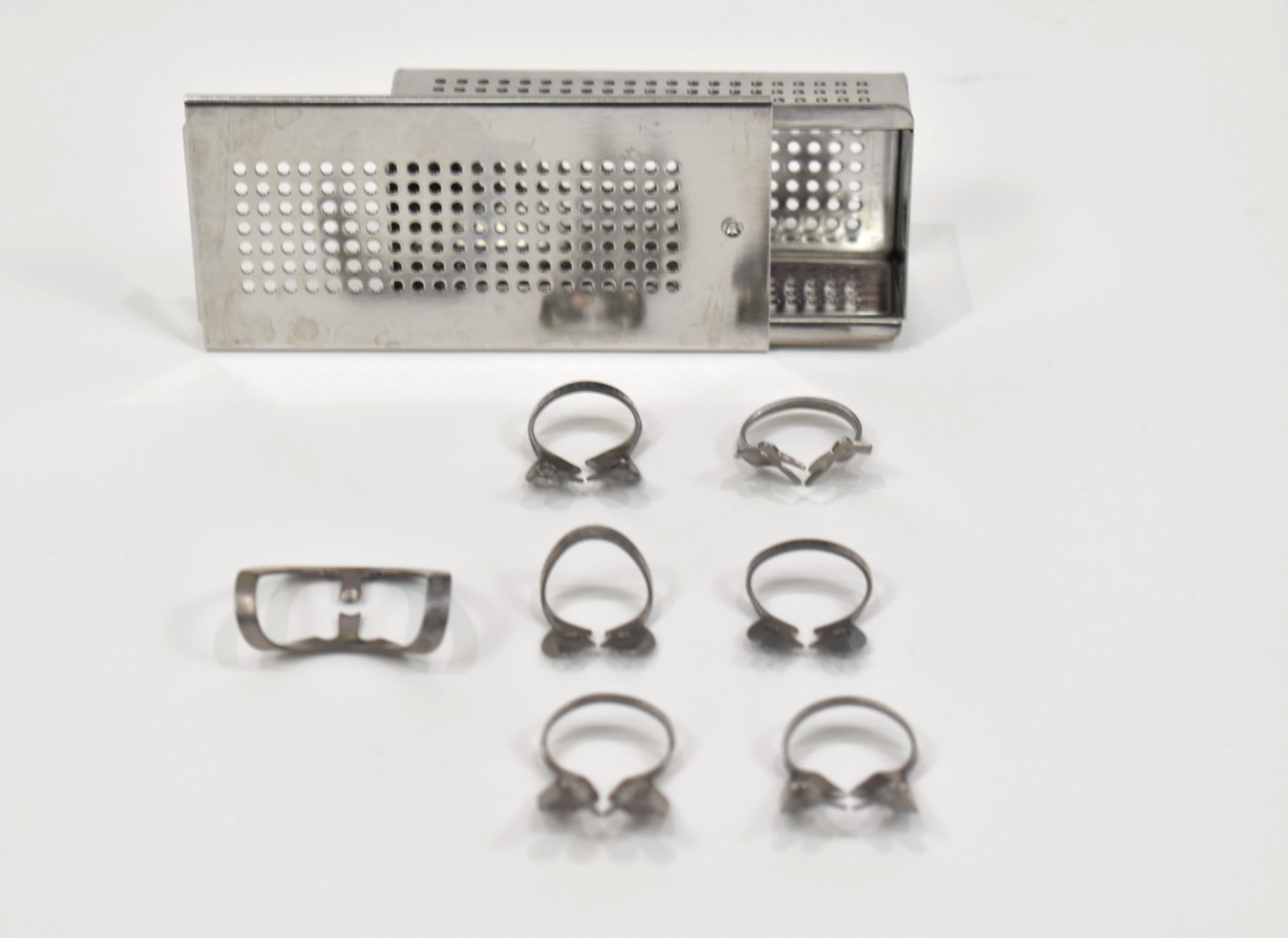 Hu-Friedy Dental Sterilization IMS Part Box IMS-1273 w/7 Rubber Dam Clamps