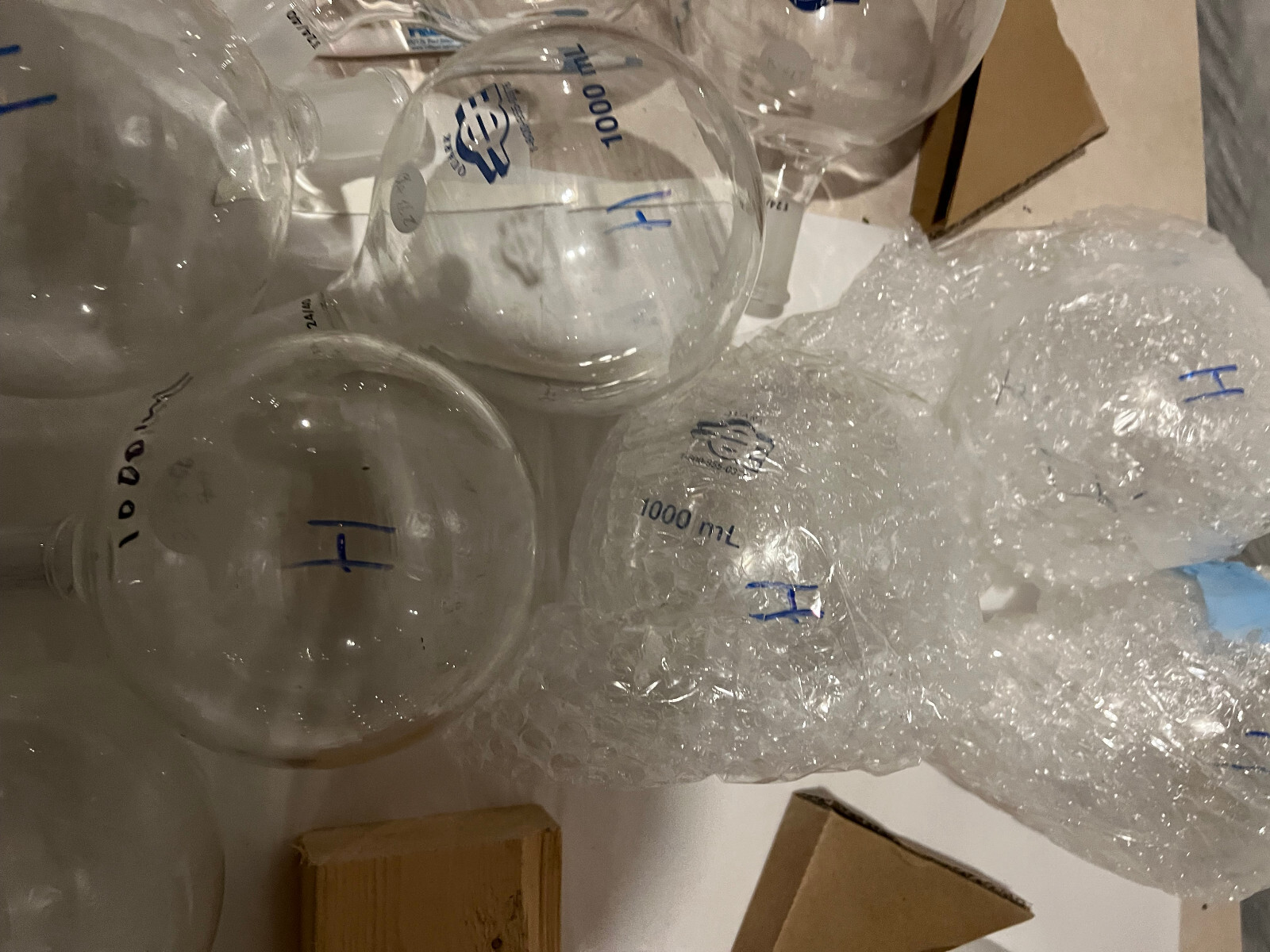 1000mL Single Neck RBF, 24/40 Outer Joint, heavy wall