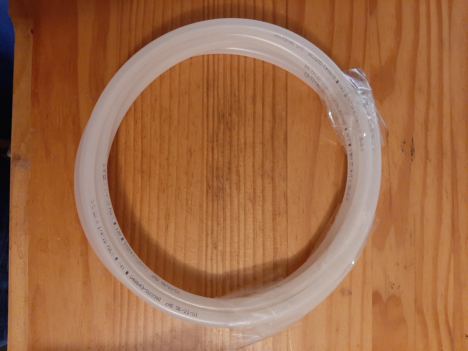 048643025592 Polyethylene Tubing 1/4 X3/8 X1/16 , length 8ft 6in (2.7m), unused