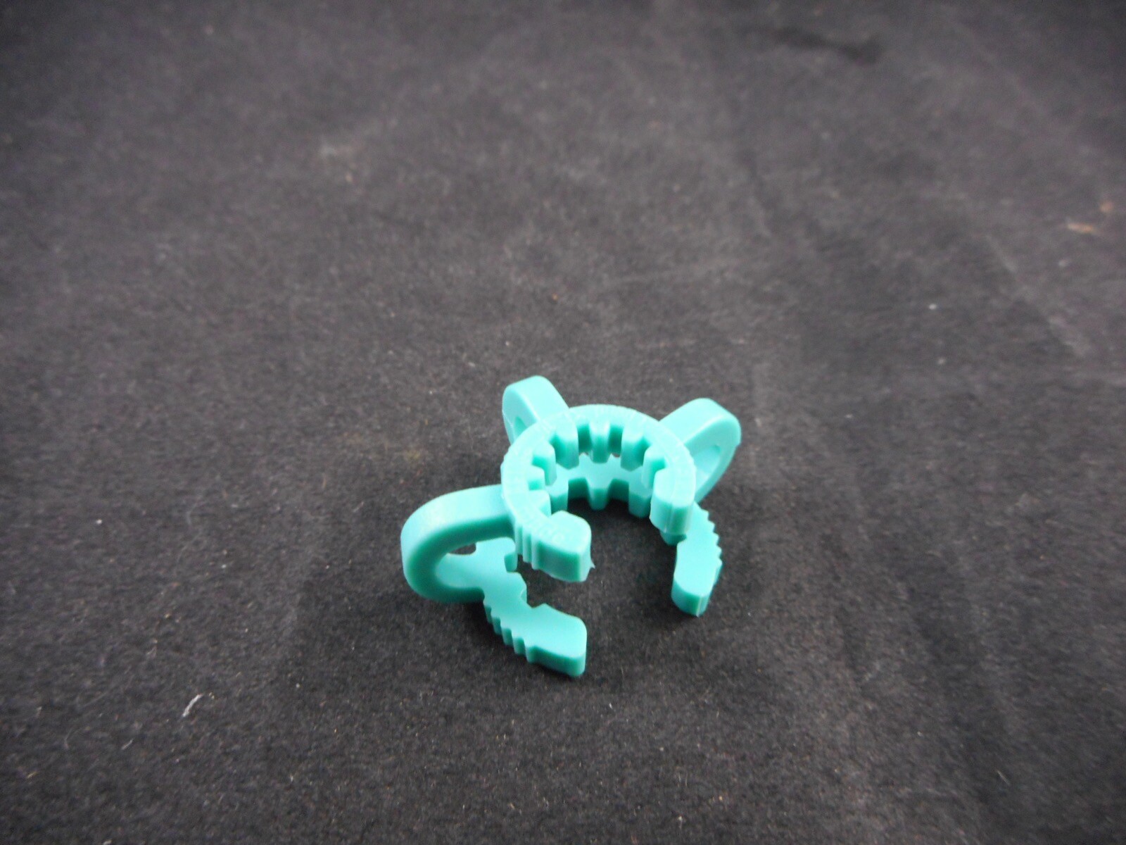 SCHOTT DURAN Plastic Nominal Size 10 Turquoise KECK Clip for Conical Joints POM
