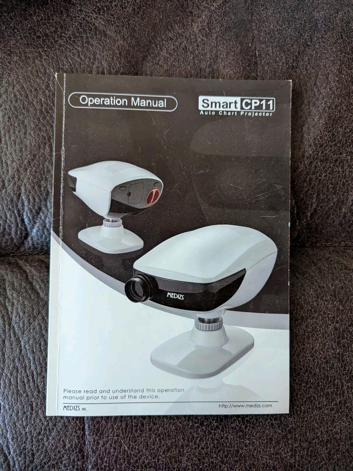 Medizs SMART CP 11 – Auto Chart Projector W Remote & Manual