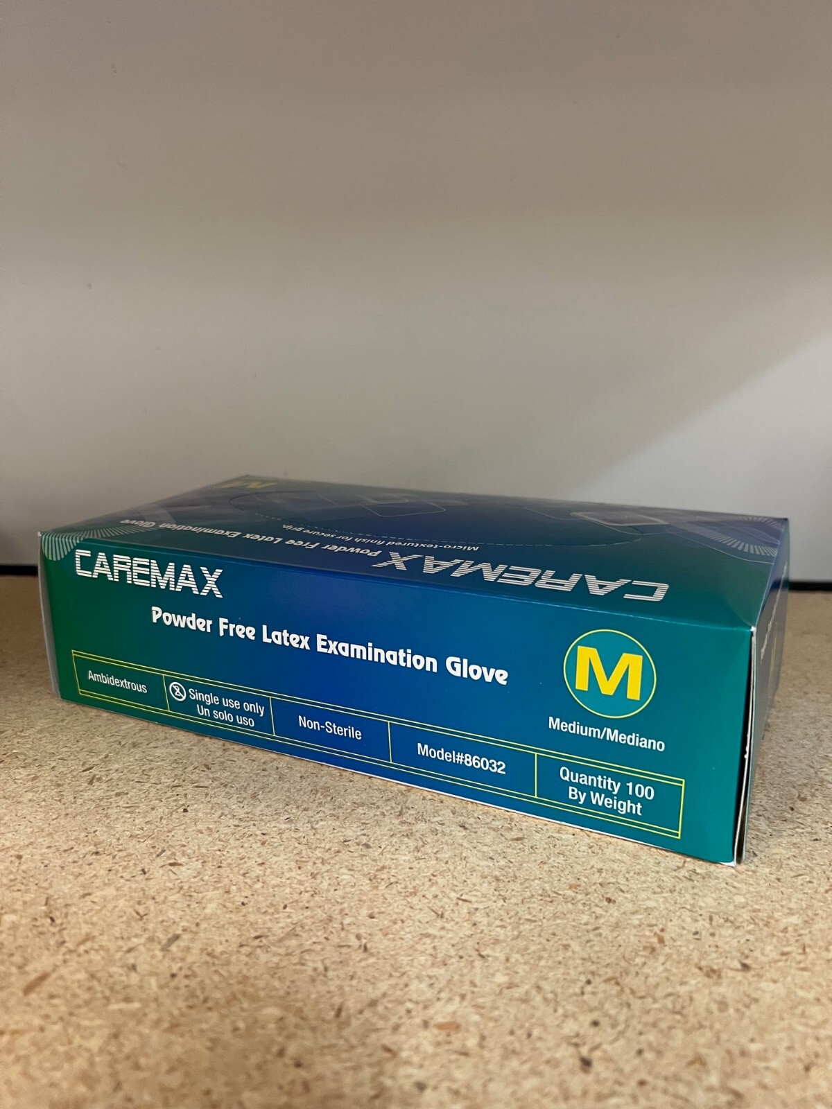 1000 Medium Premium Latex Powder Free Disposable Exam Gloves (10 Boxes of 100)