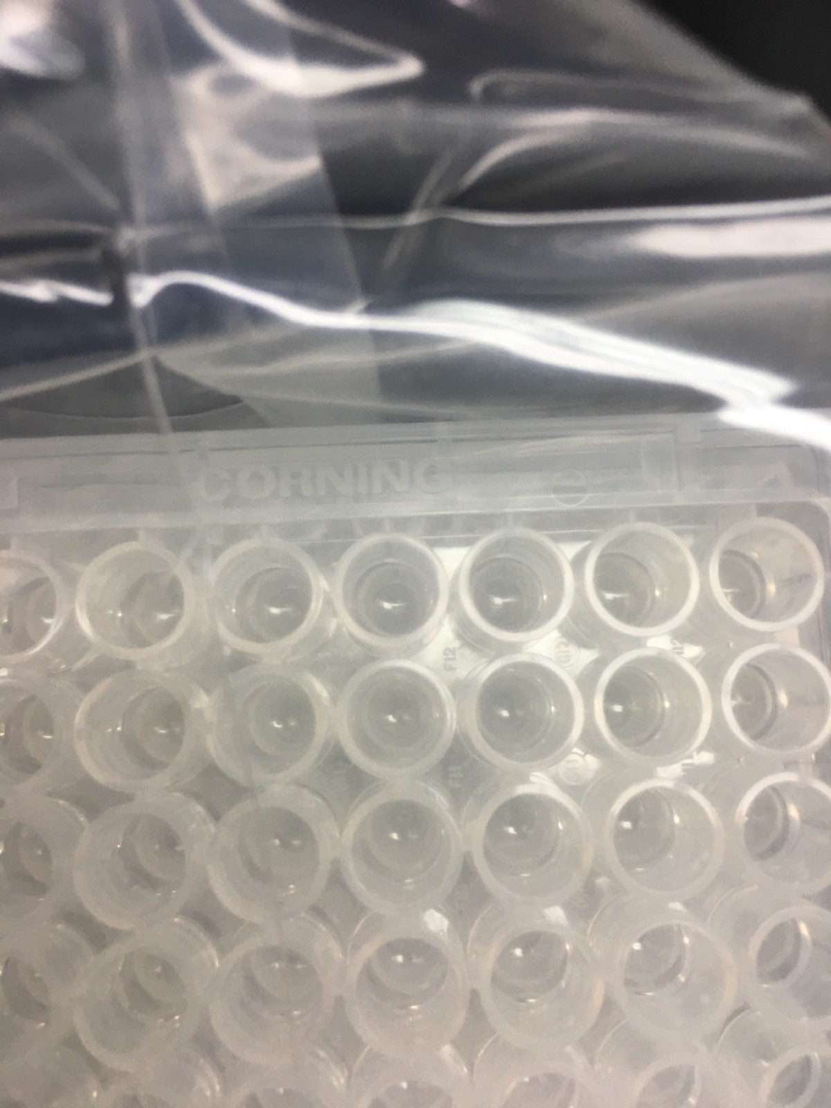 Corning REF 3365 Clear Round Bottom 96 Well Not Treated Microplate Lot 25 PCS