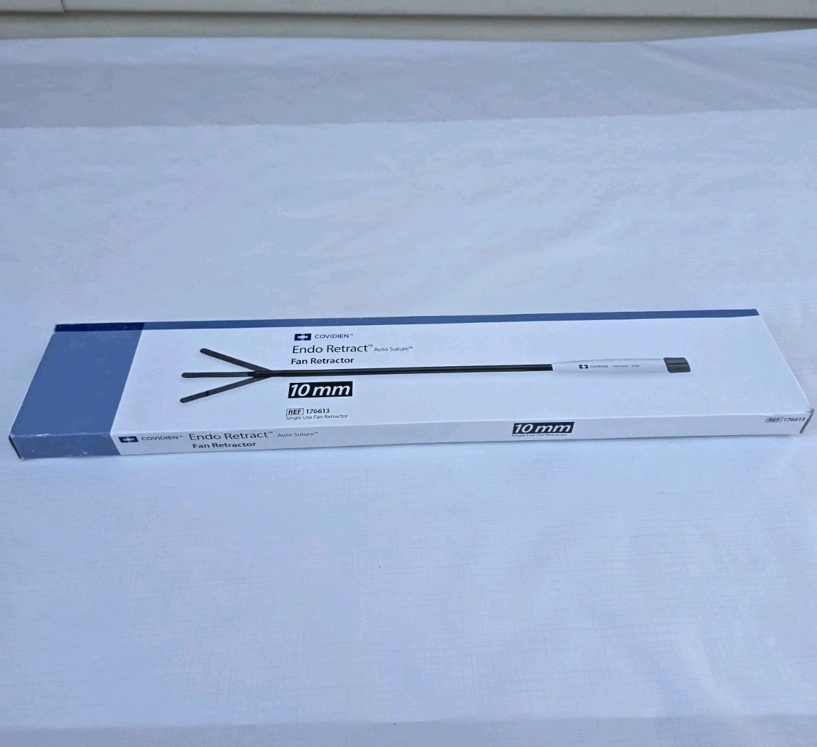 Covidien Endo Retract Auto Suture Fan Retractor REF# 176613 Exp 2028