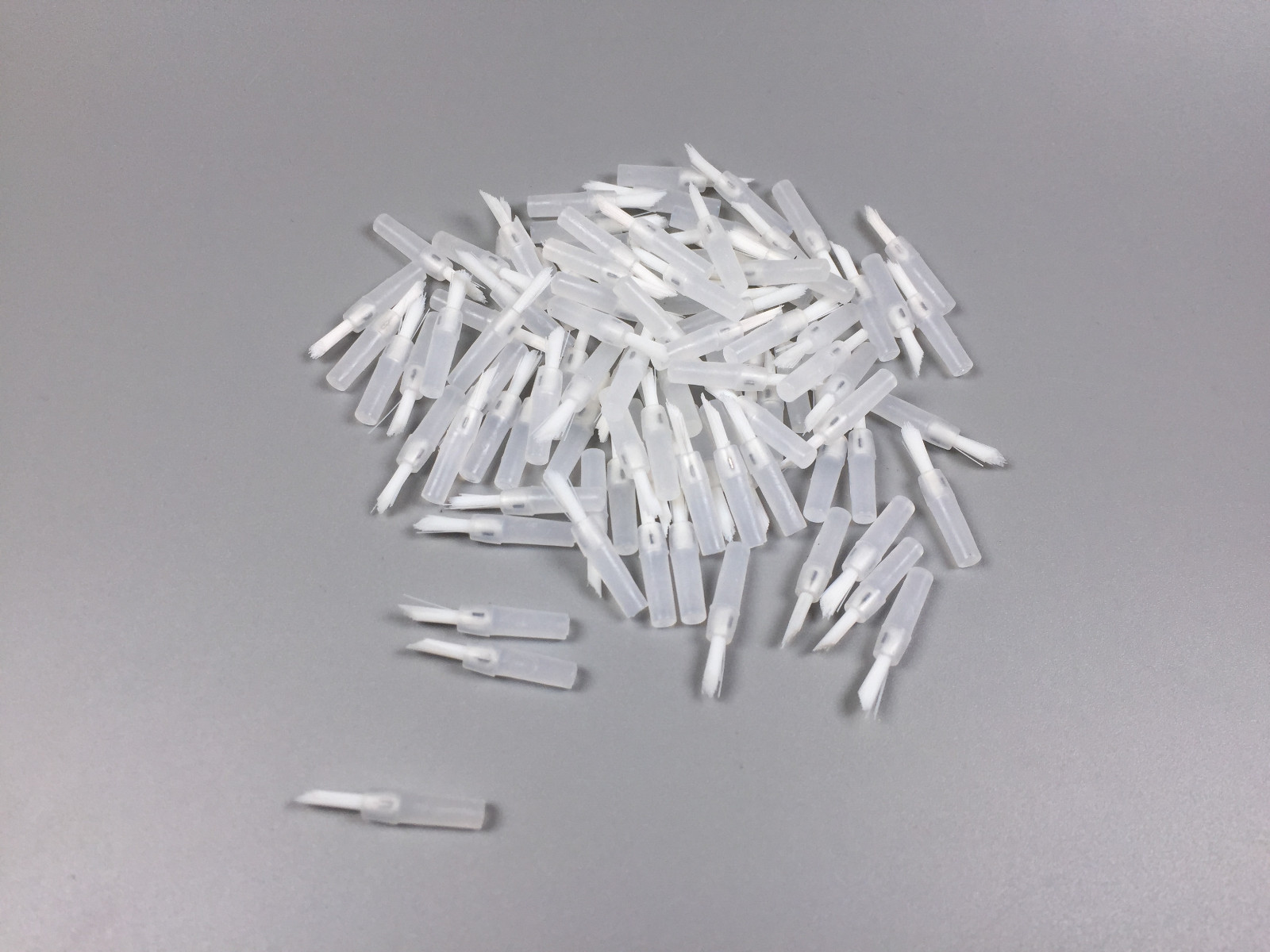 Dental Brush Tips Disposable Applicator White Hair 100 Pcs/Bag * 2 Bag