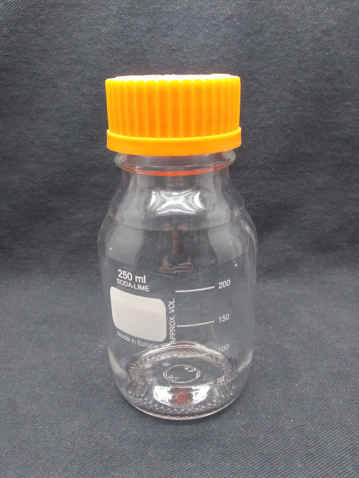 Laboratory 250mL Soda-Lime Glass Graduated Round Media Storage Bottle