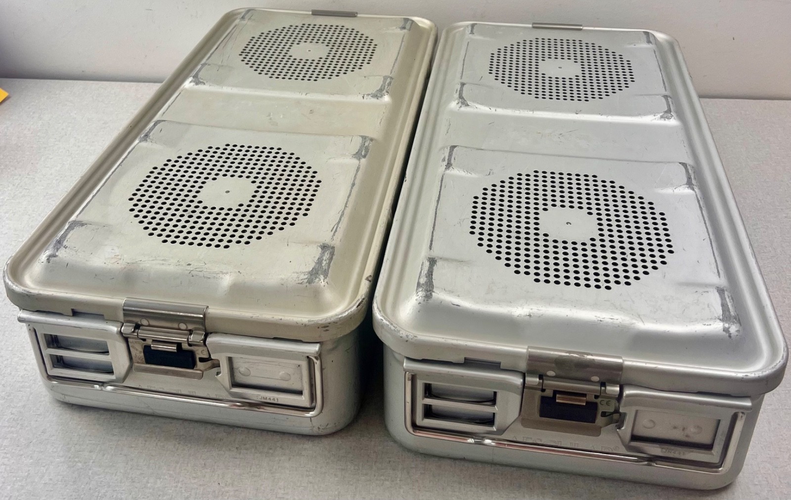 AESCULAP (2) Sterilization Containers (4) Filter Plates