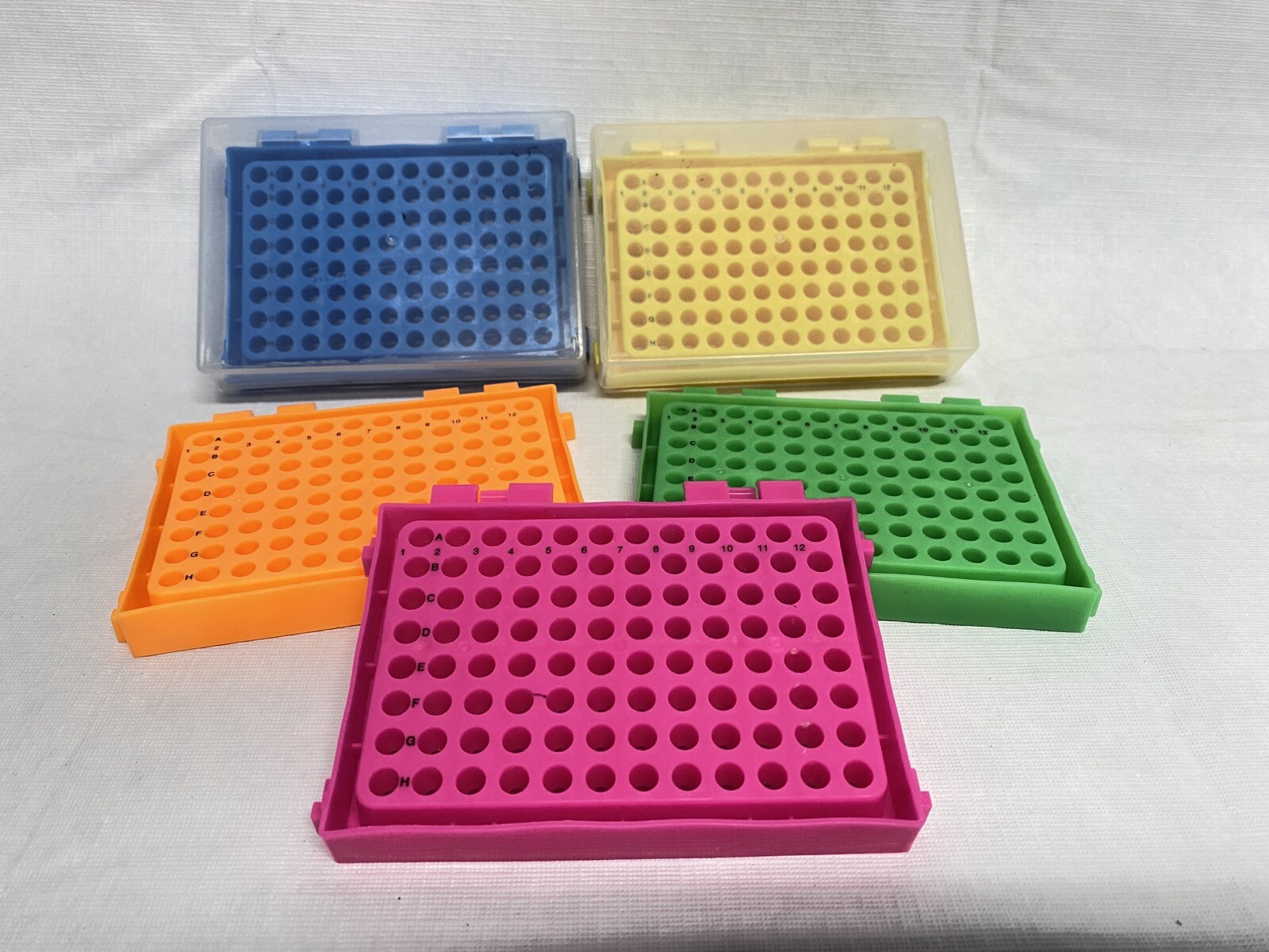 (5) 96-Place Polypropylene Micro Centrifuge Tube Racks w/ 2 Hinged Lids 5.5mm ID