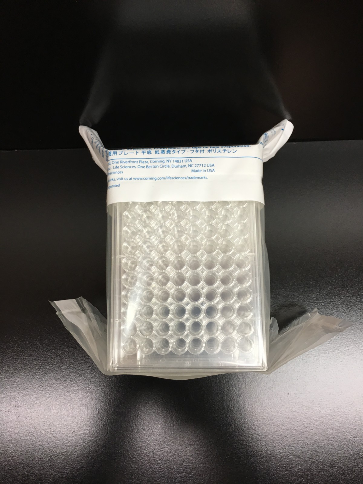 Corning Falcon REF 353075 TC-treated Culture Microplate 96-well with Lid Sterile