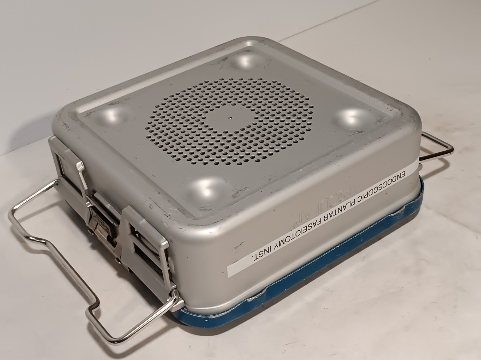 Aesculap SterilContainer System with JN340 Container & JK386 Blue Lid