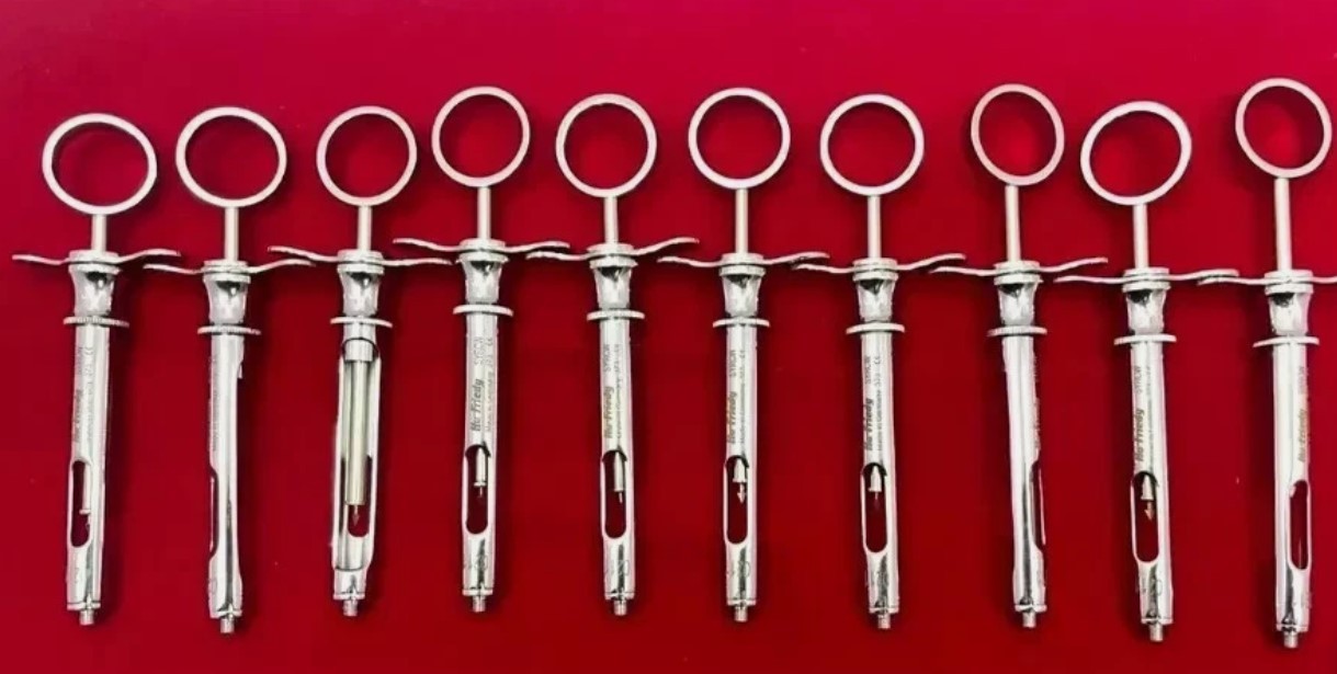 Lot of 20 Hu-Friedy CW Style Dental Anesthetic Aspirating 1.8ml Syringe SYRCW