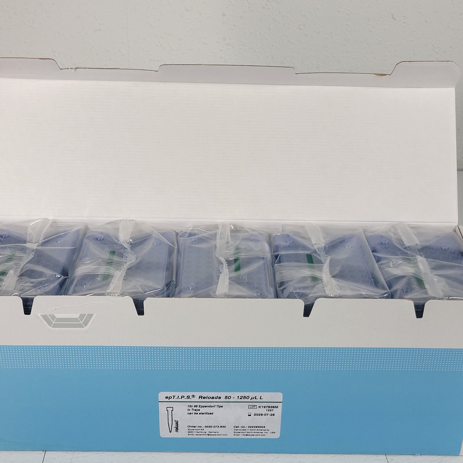 Eppendorf 022494004 epT.I.P.S. Reloads 50 – 1250 μL 10 X 96 Tips In Trays Pipet