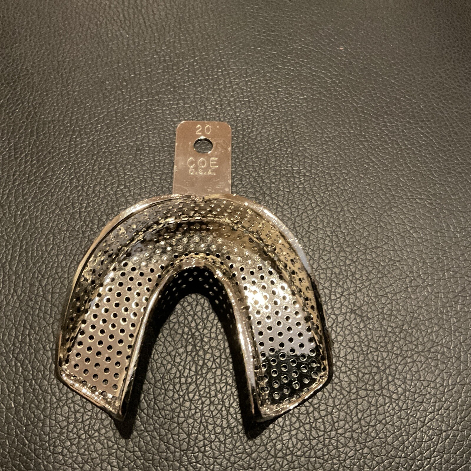 GC America COE Impressions Tray #20 Perforated Large Arch