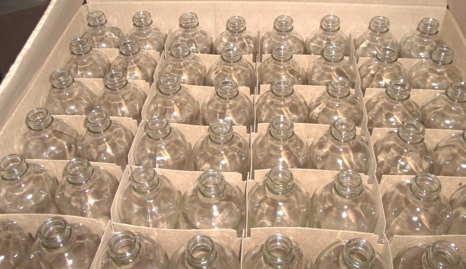 CLEAR 8 OZ/FL GLASS JAR A-13060/24-405 96/FS 8105 LAB OWENS-BROCKWAY 96PC (QQ6)