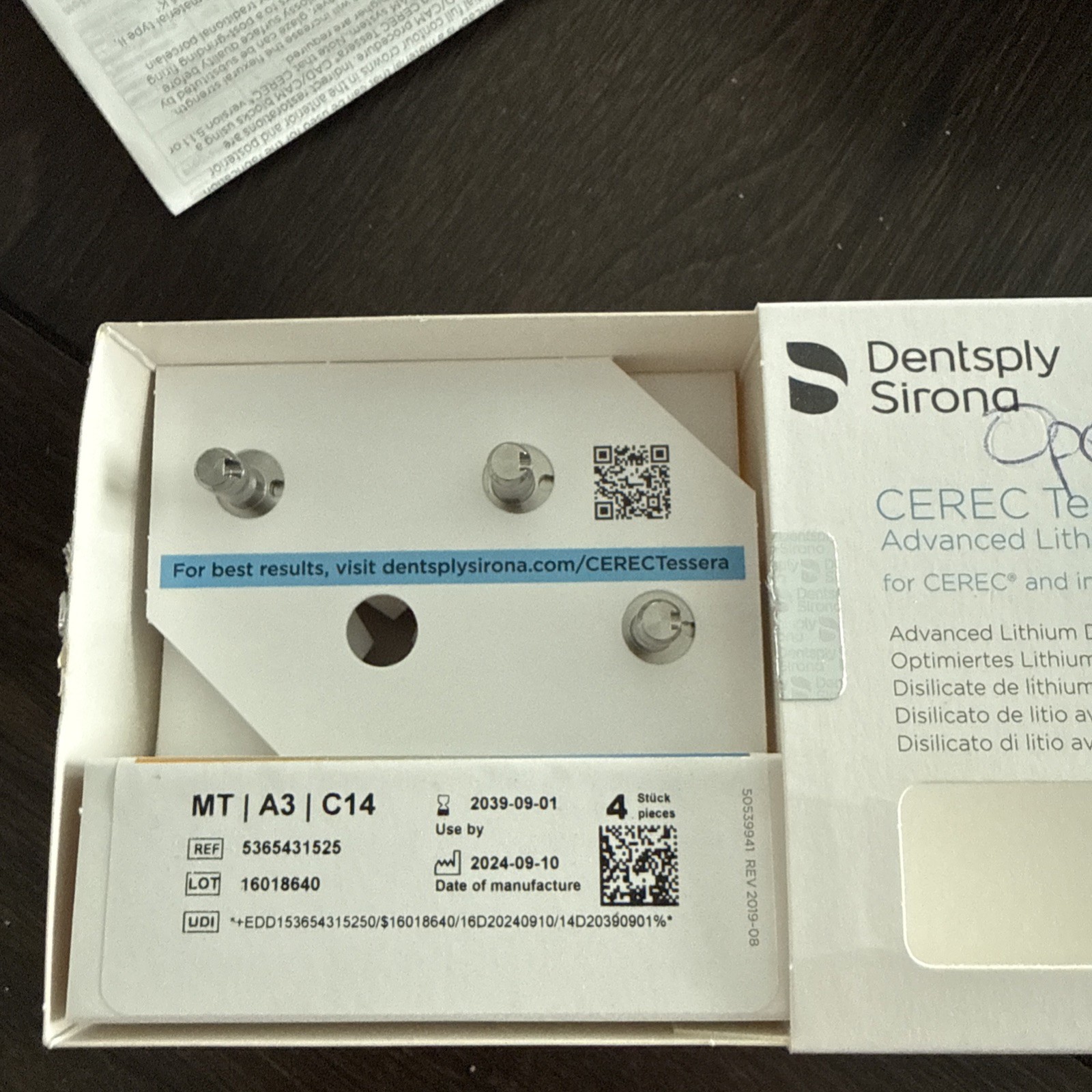 CEREC Dentsply Sirona Tessera – MT A3 / C14 – 3 Milling Blocks