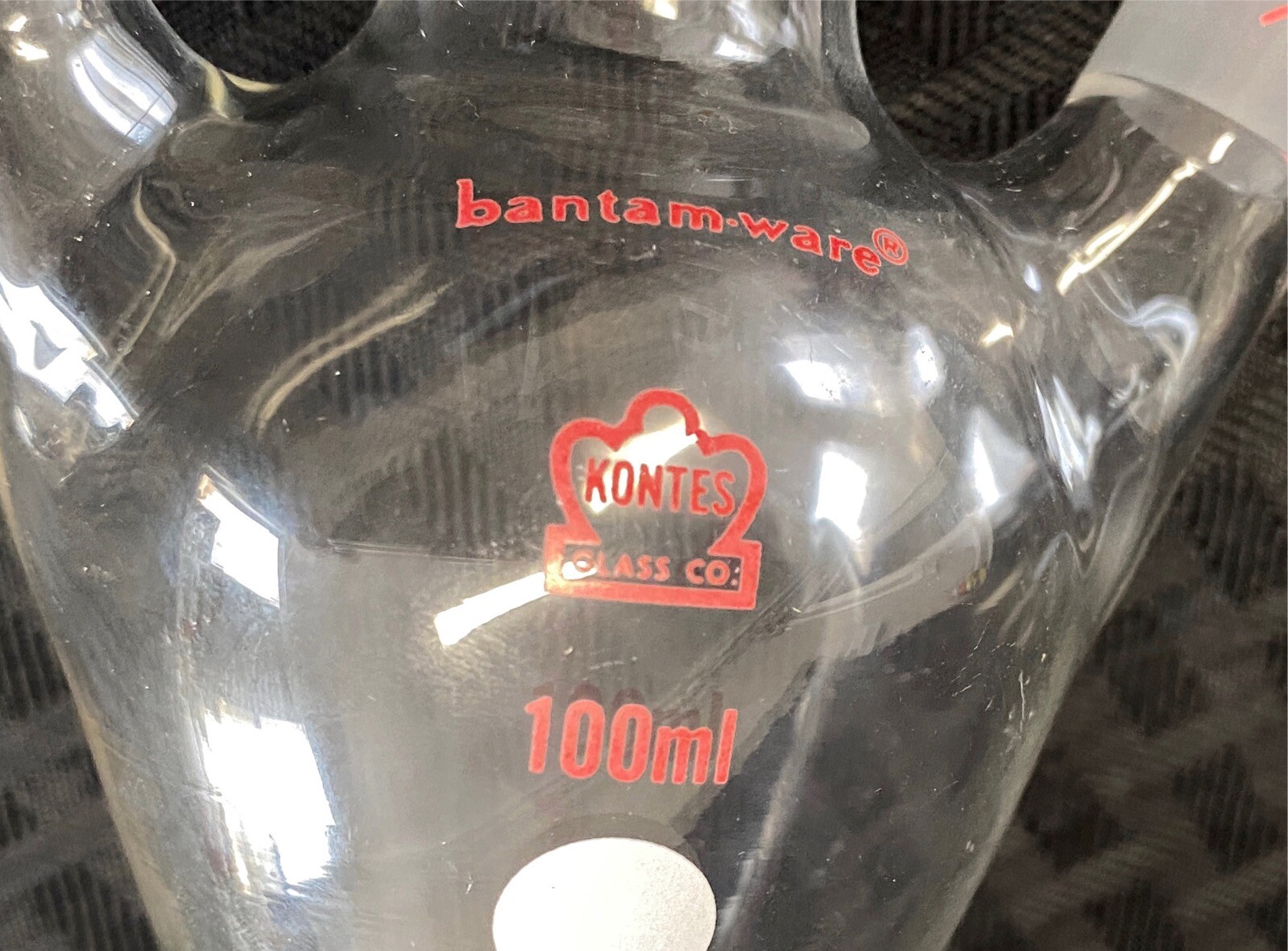 Kontes Glass 100mL Pear Shaped 3-Neck Heavy Wall Distilling Flask 19/22, 14/20