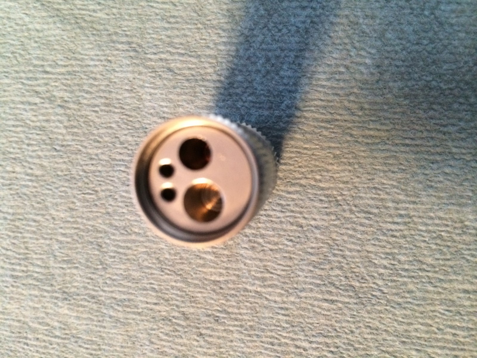 KAVO TYPE,2-4 HOLE ADAPTER, ALLOWS 4 HOLE HANDPIECES BE USED ON 2 HOLE COUPLER,
