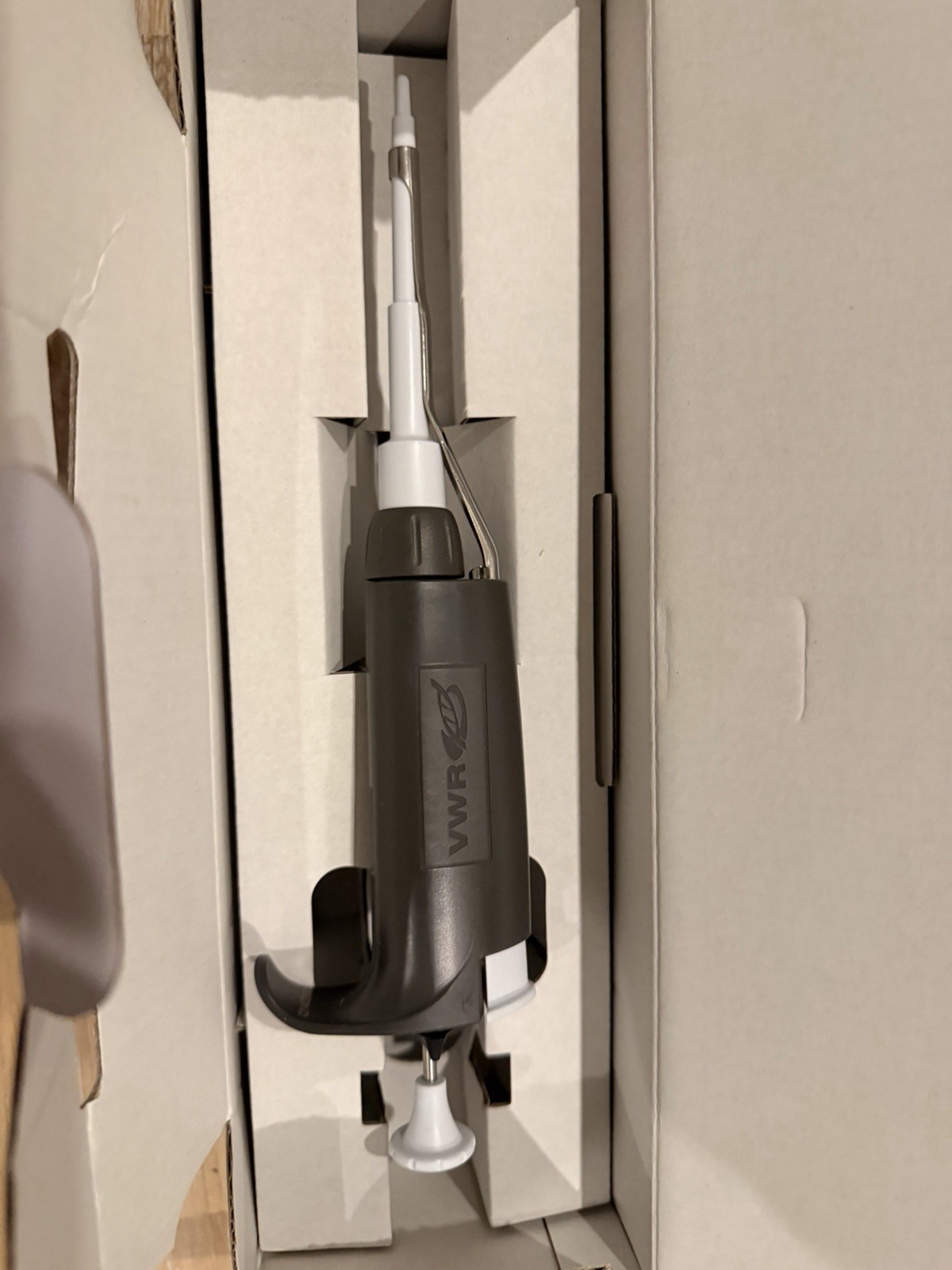 VWR Ergonomic LTS Compatible Single Channel Pipettes VWR-2