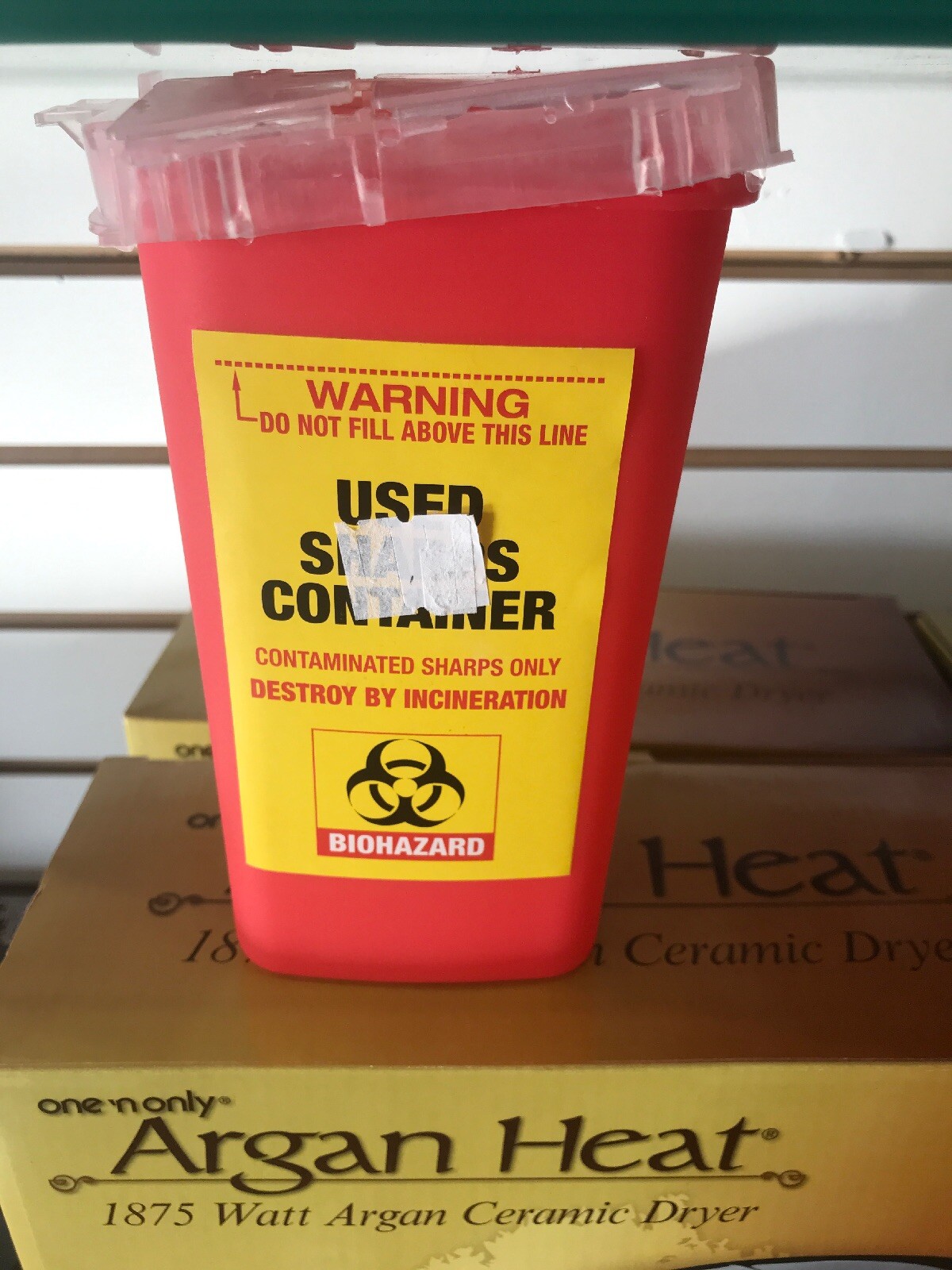 1 Quart Red BD Phlebotomy Sharps Container Small Open Top 305635