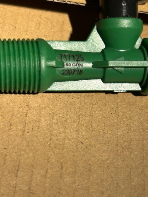 Single Composite Injector, PC2, 3/8in MPT, 5.5GPM, Dark Green, 718125