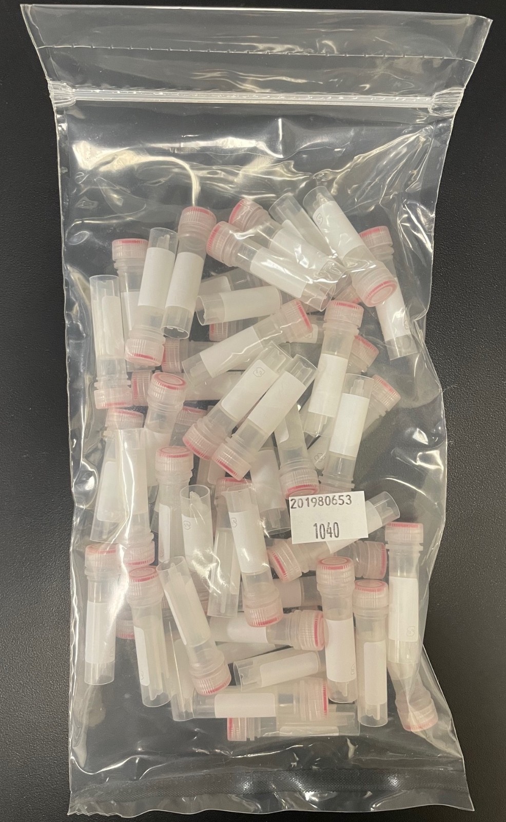 0.5 ml standing tubes with screw cap, sterile, RNase DNase free, 50 tubes/pag