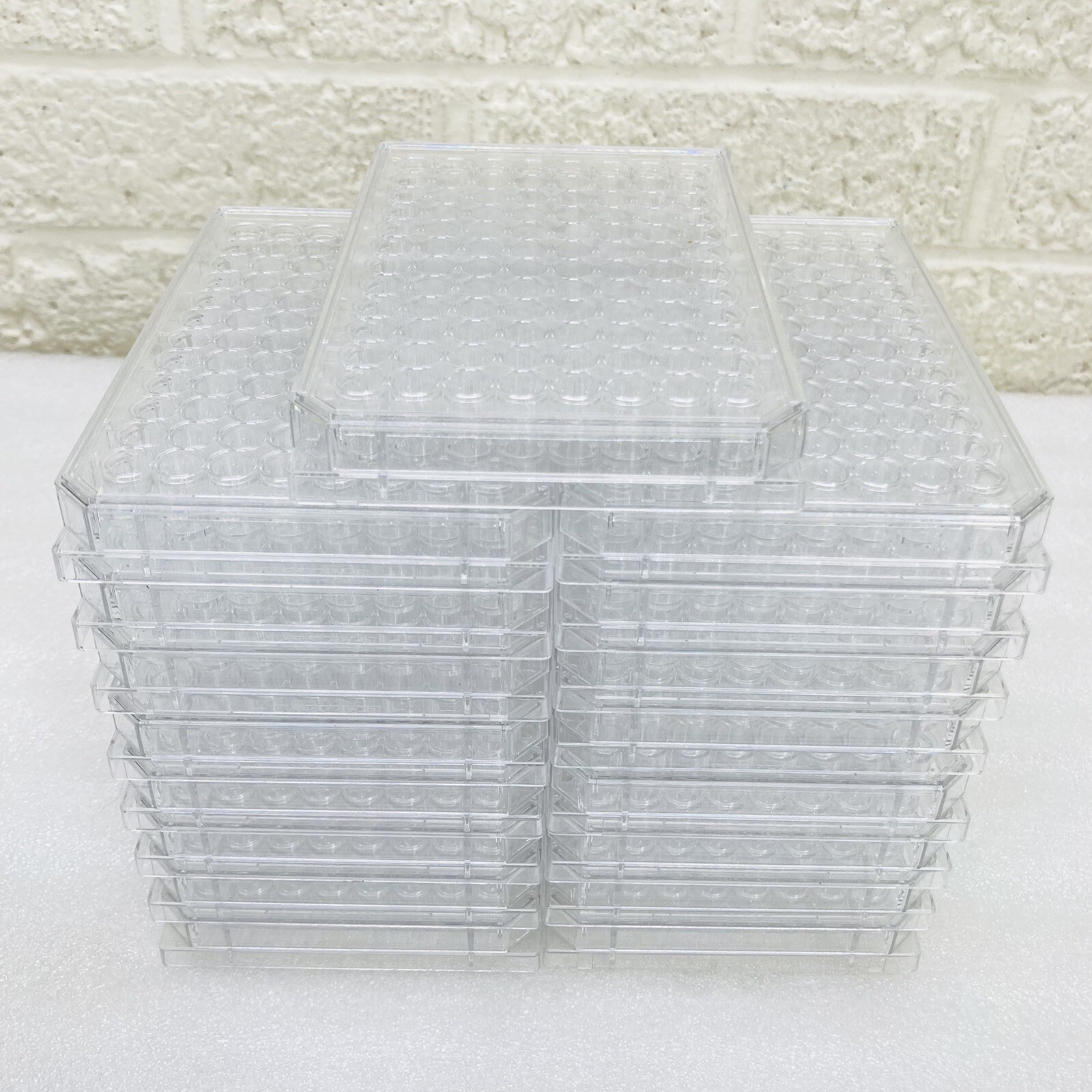 Lot of 17‼ Corning Falcon 353072 Culture Microplate 96-Well Flat Bottom w/Lid