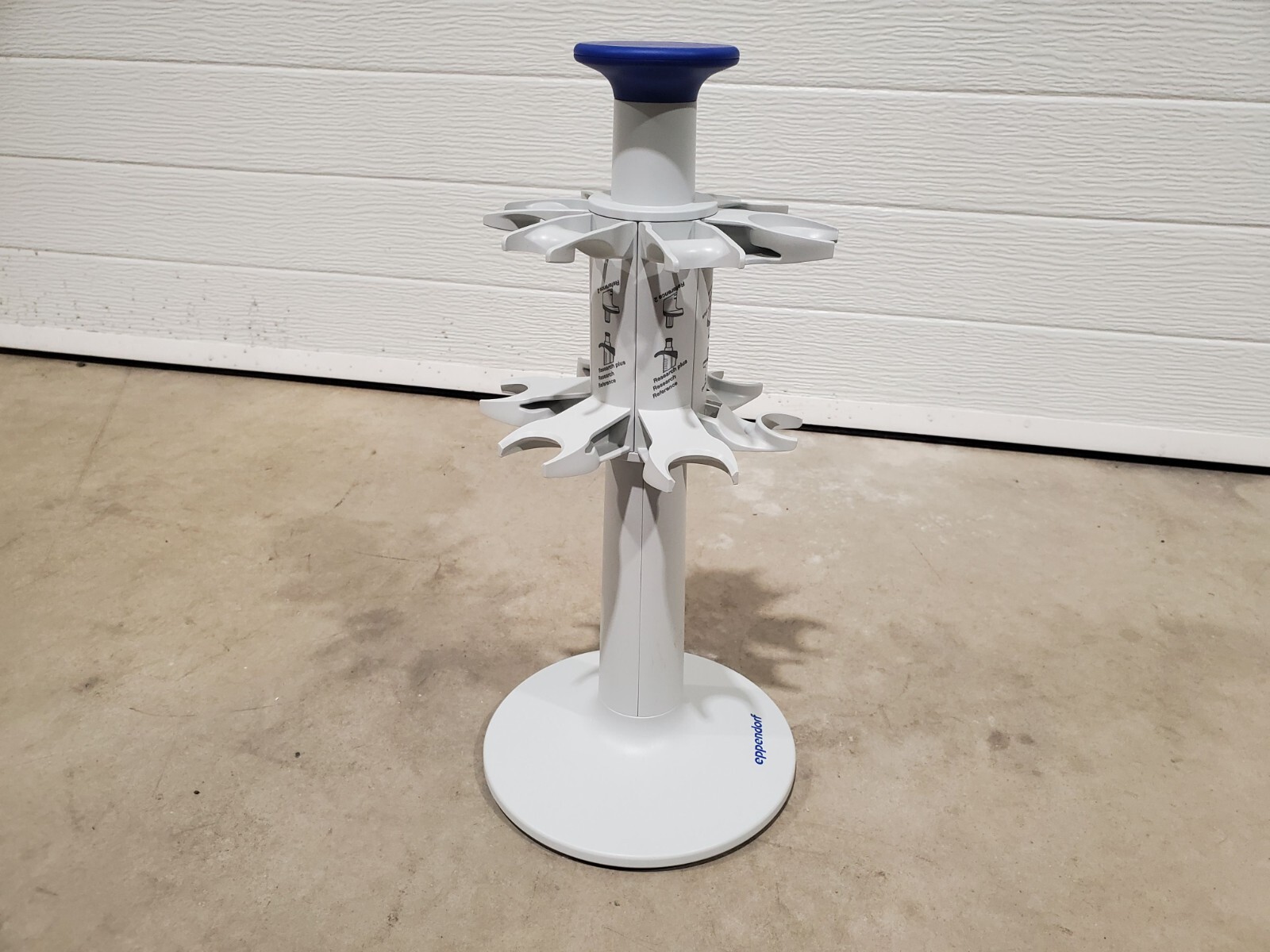 Eppendorf Xplorer/Xplorer Plus Charging Stand