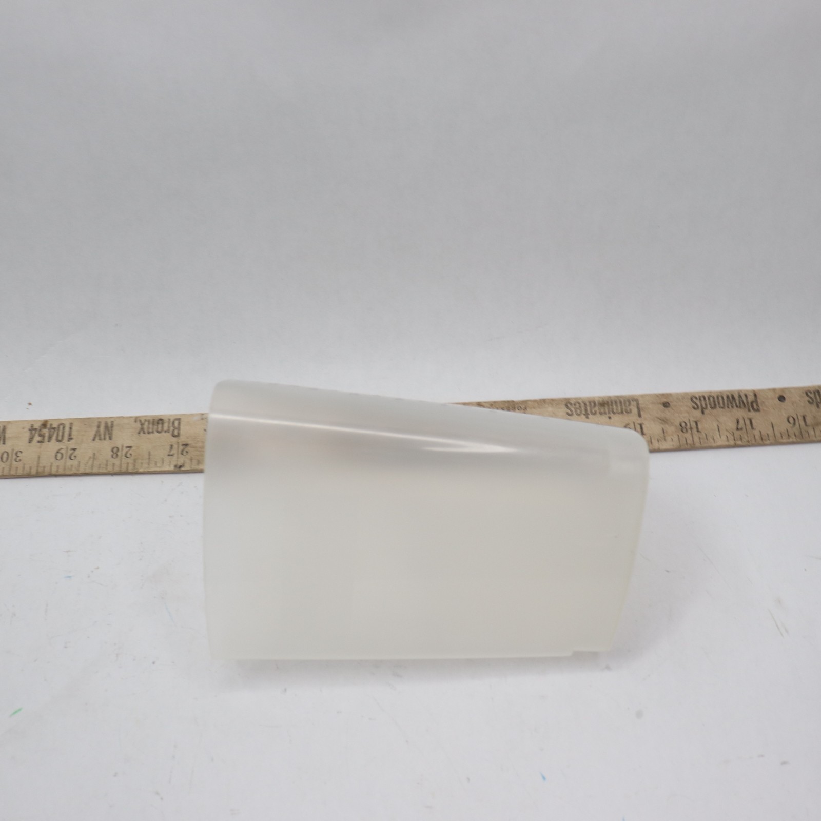 Triangular Measuring Beakers Graduated 2-32 Oz. or 50-1000CC 5-3/4″ Tall