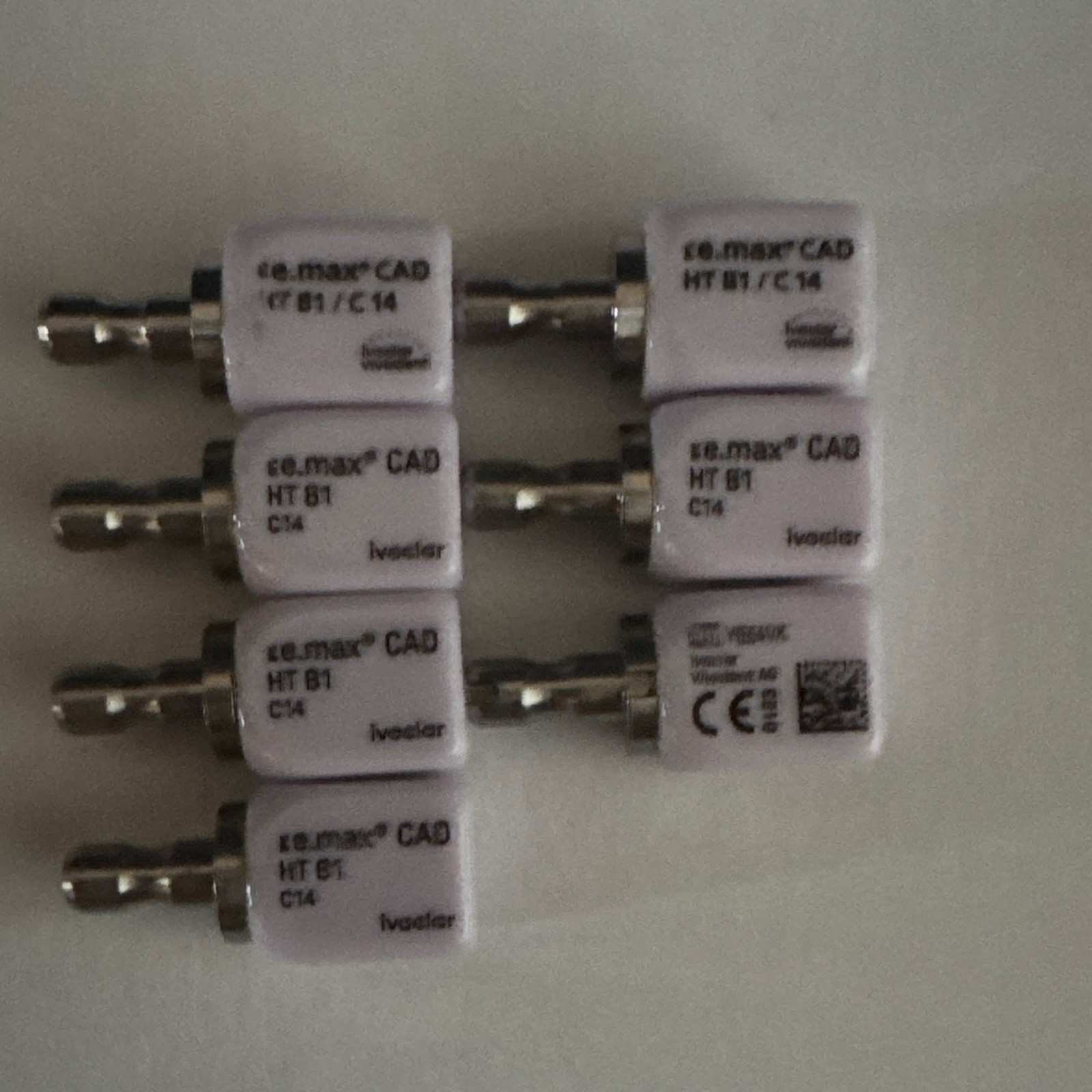 Ivoclar IPS E.max CAD For Cerec Block combo. B1 HT/LT/MT. Refer to photos