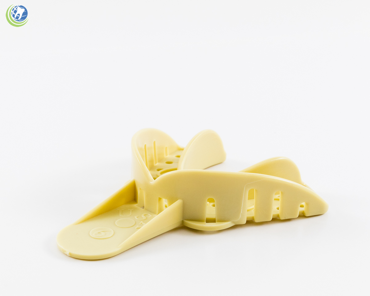 DENTAL PLASTIC AUTOCLAVABLE IMPRESSION TRAYS LOWER SMALL LS #6 12/BAG