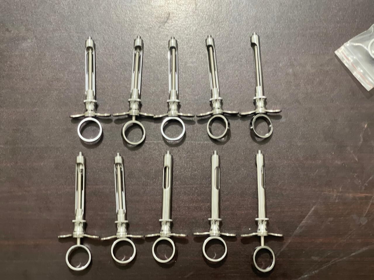 Lot of 10 Hu-Friedy CW Style Dental Anesthetic Aspirating 1.8ml Syringe SYRCW