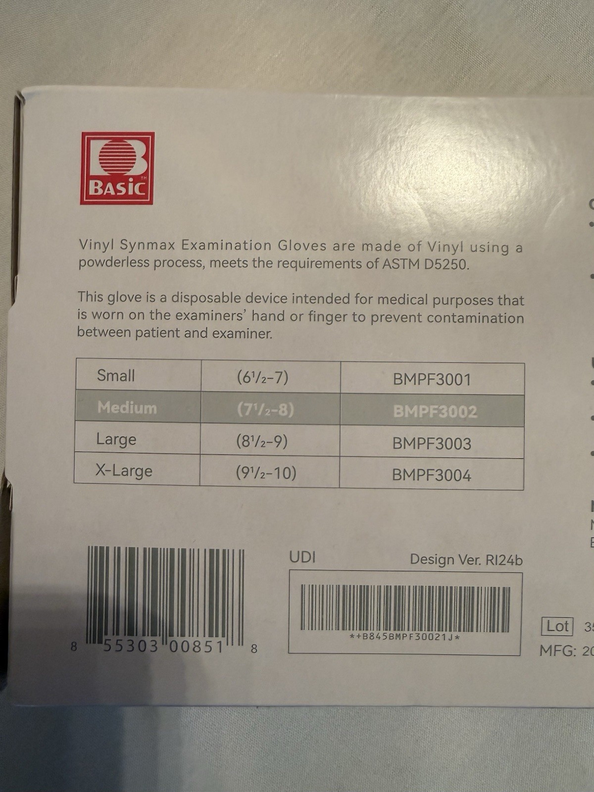 Basic Synmax BMPF3002 Vinyl Exam Gloves Medium Powder-Free Medical