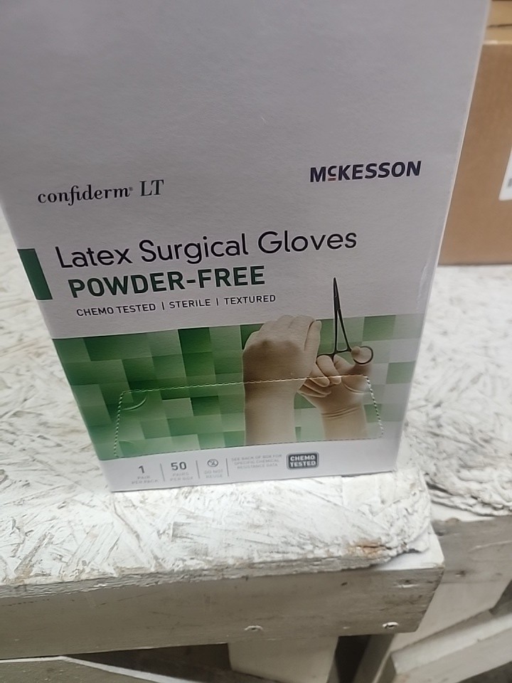 50-Pairs McKesson Confiderm LT atex Surgical Glove Powder Free Size 7.5
