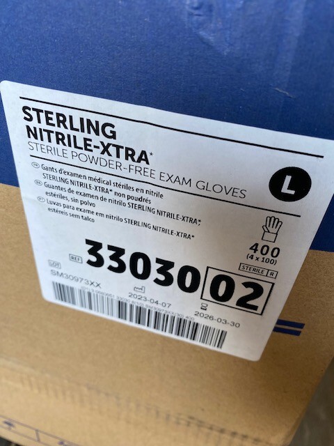 (CASE OF 400) Halyard Sterling Nitrile Exam Gloves 33030, Large EXP 03/2026