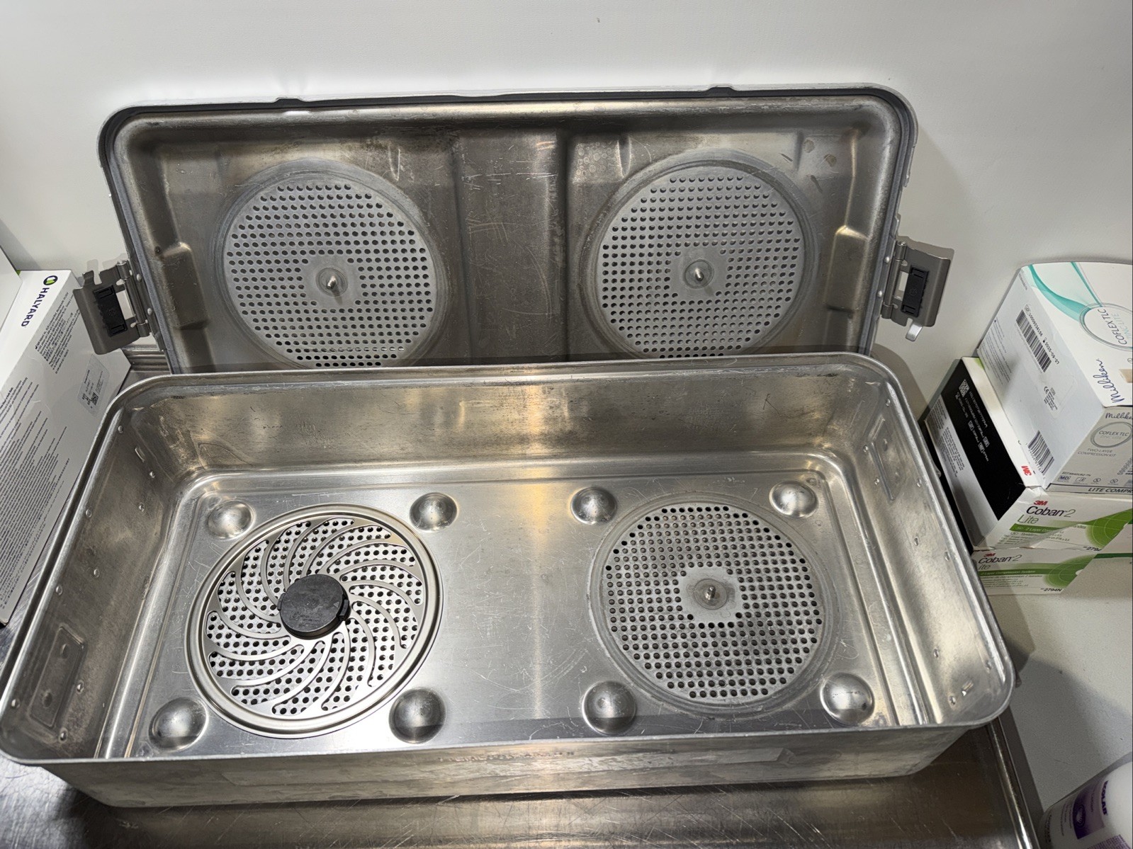 AESCULAP STERILIZATION CONTAINER JM 441 Bottom JM489 Lid