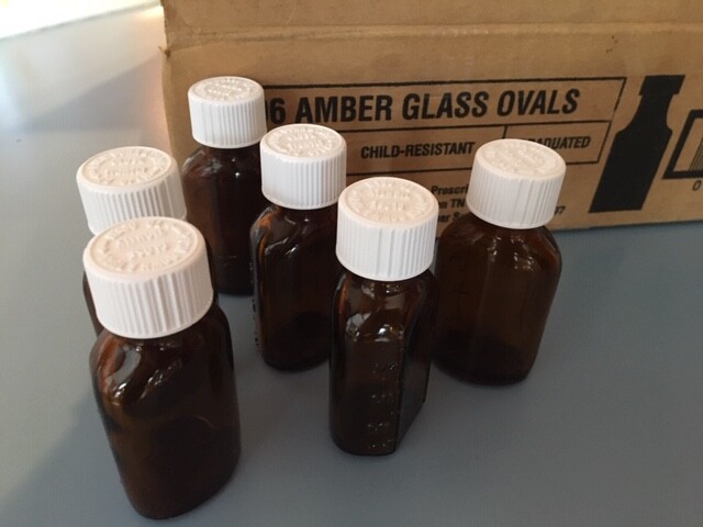 LOT OF 6 AMBER 1 OZ GLASS LIQUID MEDICINE BOTTLES WITH SAFETY TOPS BRAND NEW