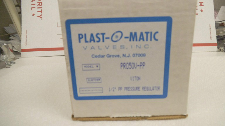 Plast-O-Matic PR050V-PP pressure regulator, 1/2″ female npt, Viton seals, nos