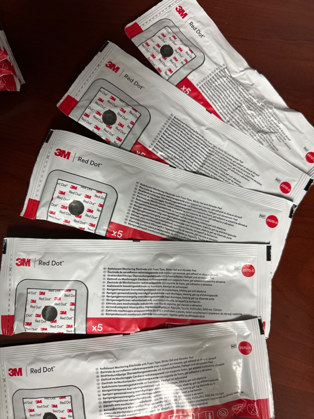 LOT OF 5 3M 2570-5 RED DOT ECG Monitoring Electrode 1.6″x1.36″ 5 packs exp.2025