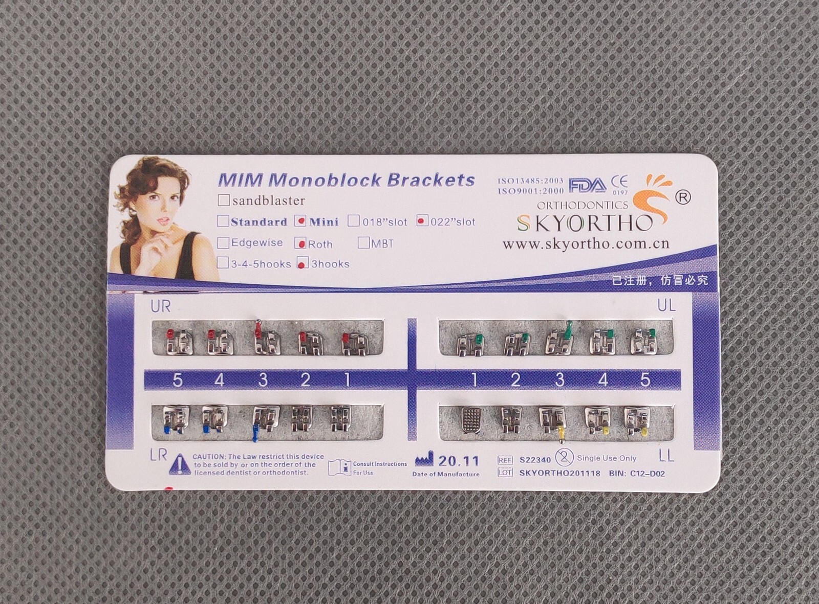 100 Sets Dental Metal Brackets MIM Monoblock Mini Roth 022 3 hooks Mesh Base