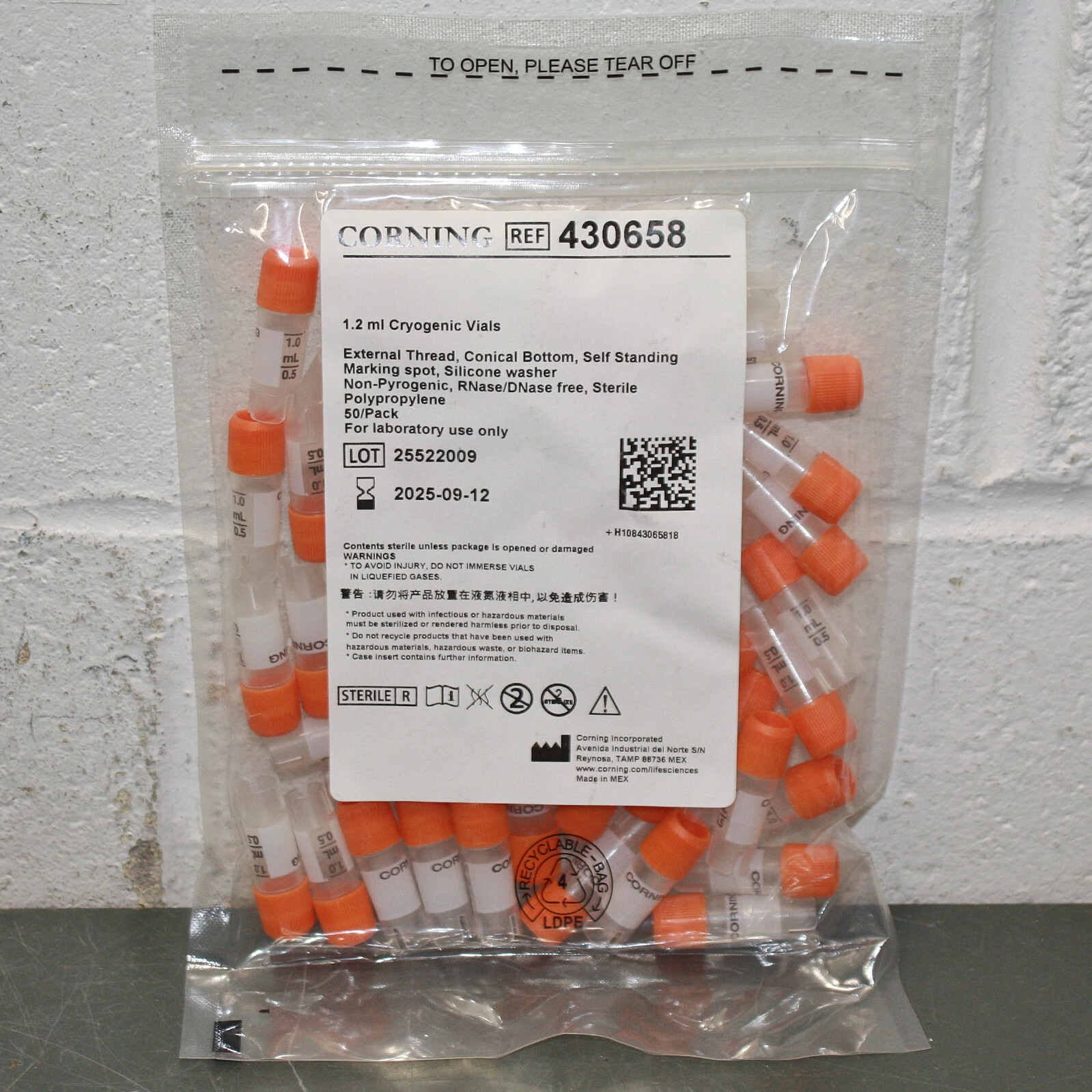 (50) Corning Cryogenic Vials 430658, 1.2 mL, External Thread w/ Silicone Washer