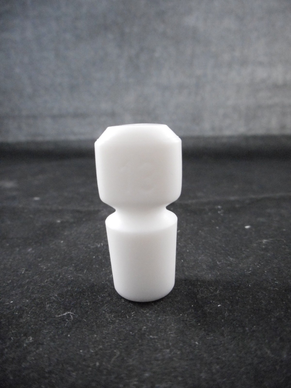 Laboratory #13 PTFE Plastic Standard Taper Flask Length Stopper