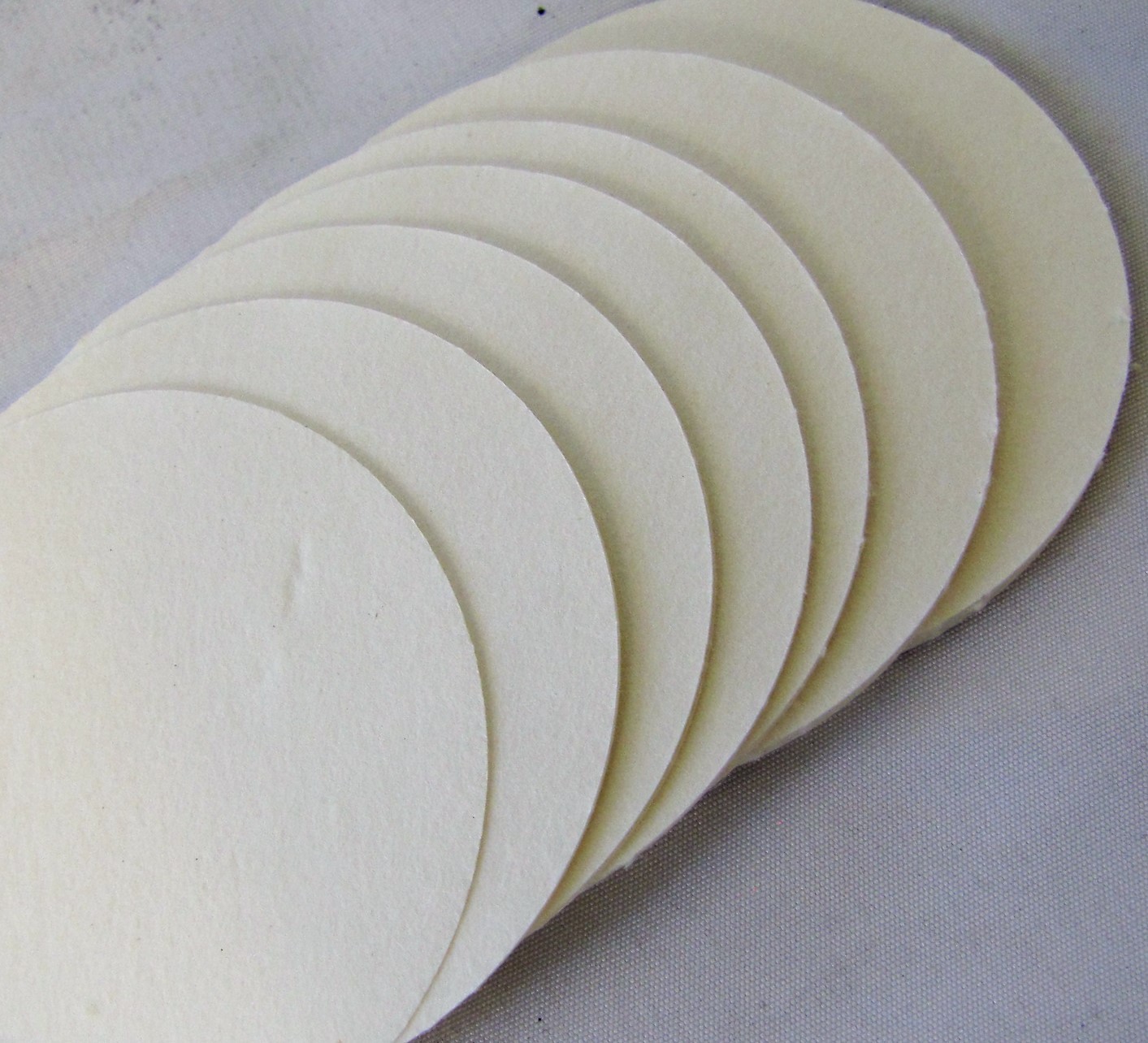 100 Qualitative Lab Filter Paper 5.5 7 9 11 12.5 15 18 24 cm Slow Medium Fast