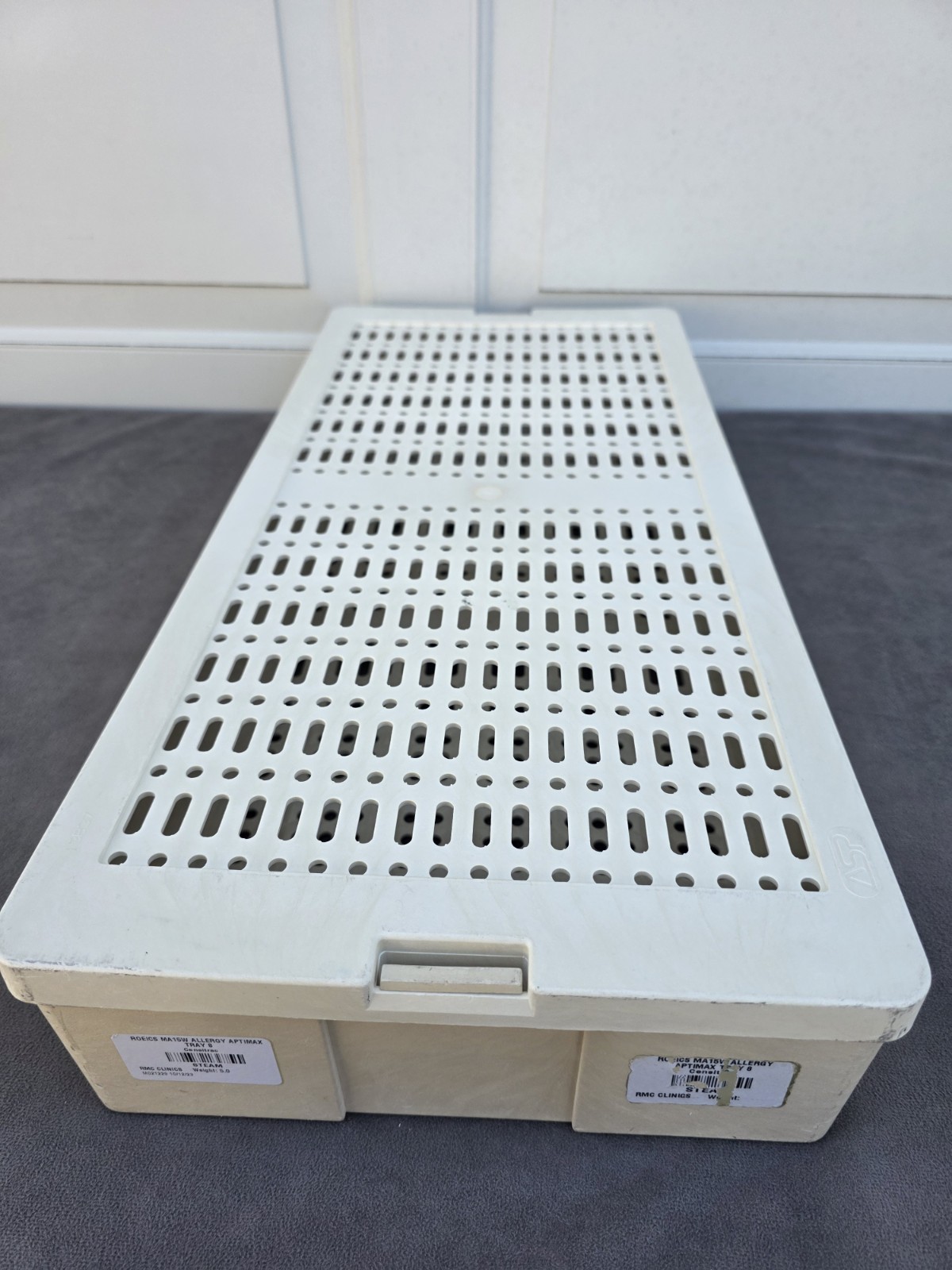 ASP Aptimax STERILIZATION TRAY APPRX 17 1/2 IN X 7 1/2 IN X 2 1/2 IN Empty Case