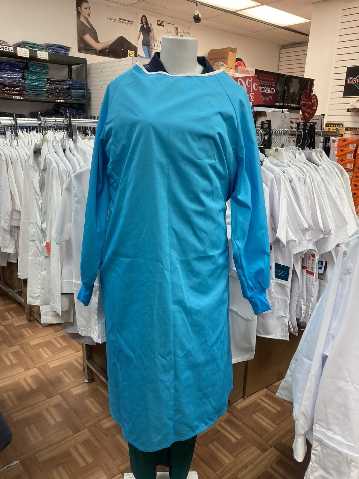 PPE Medical Laboratory Surgical Isolation Gown washable/reusable Aqua Blue Color