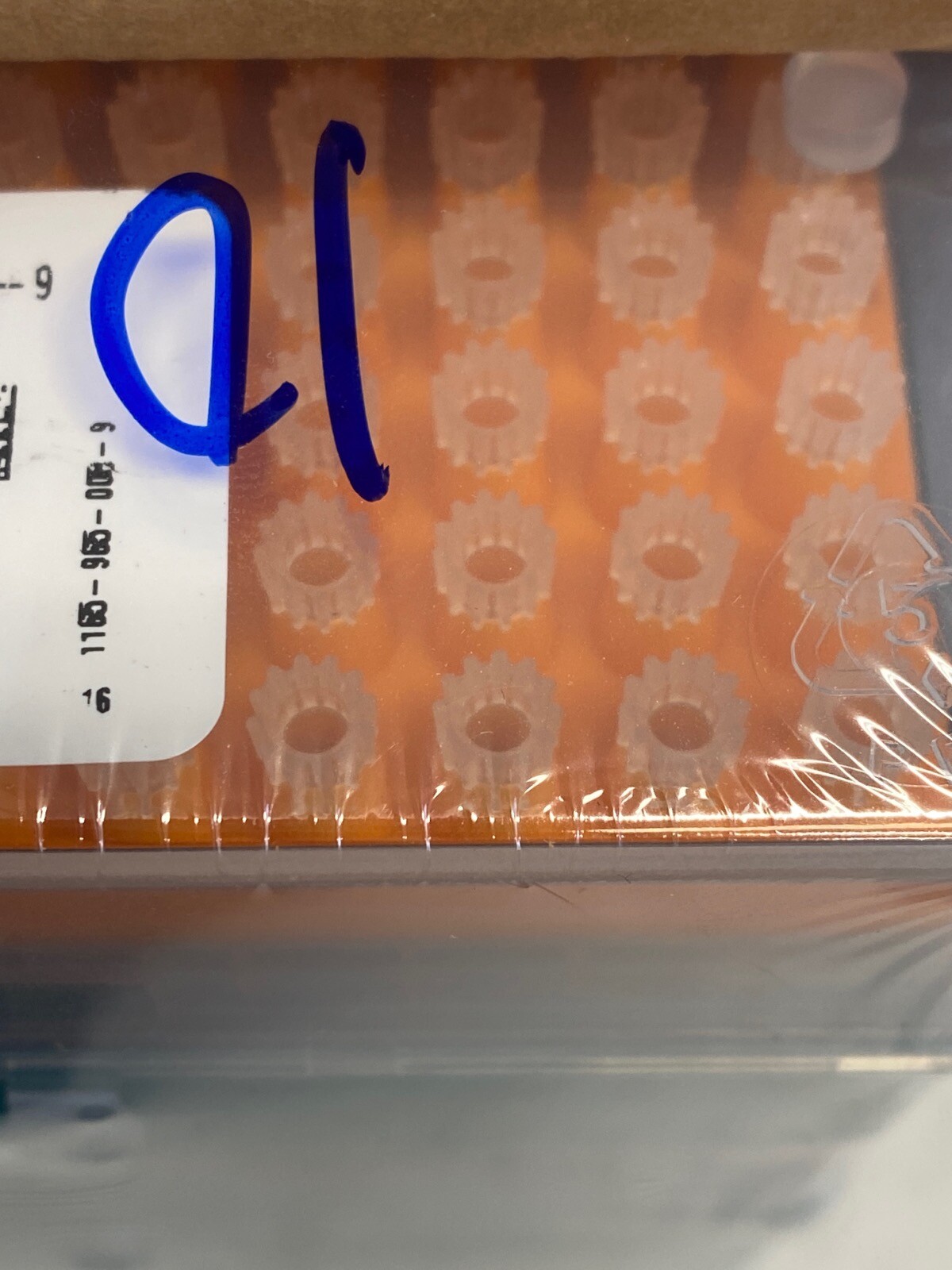 (960) LABCON 10uL Low Retention EL Pipet Tips SuperSlik Surface 1165-965-008-9