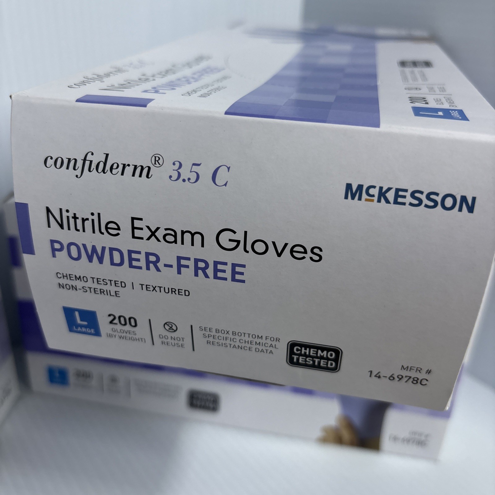 600 McKesson CT Confiderm Nitrile Exam Gloves Powder-Free – Large size/Blue