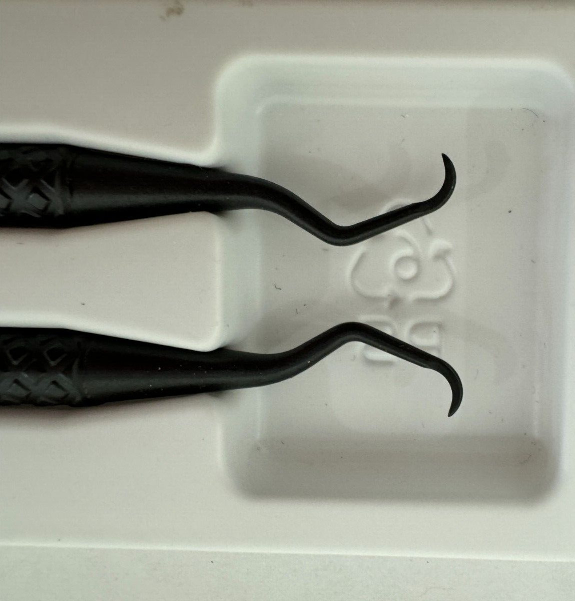 Premier Dental Plastic Scaler – 137 (Set of 2)